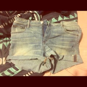 Women’s American eagle shorts size 16